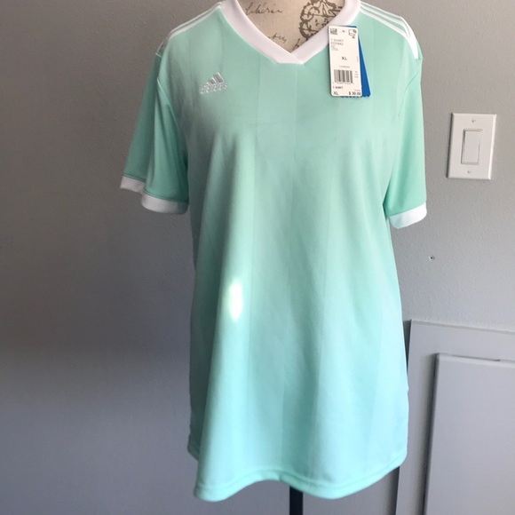 adidas Tops - Adidas shirt
